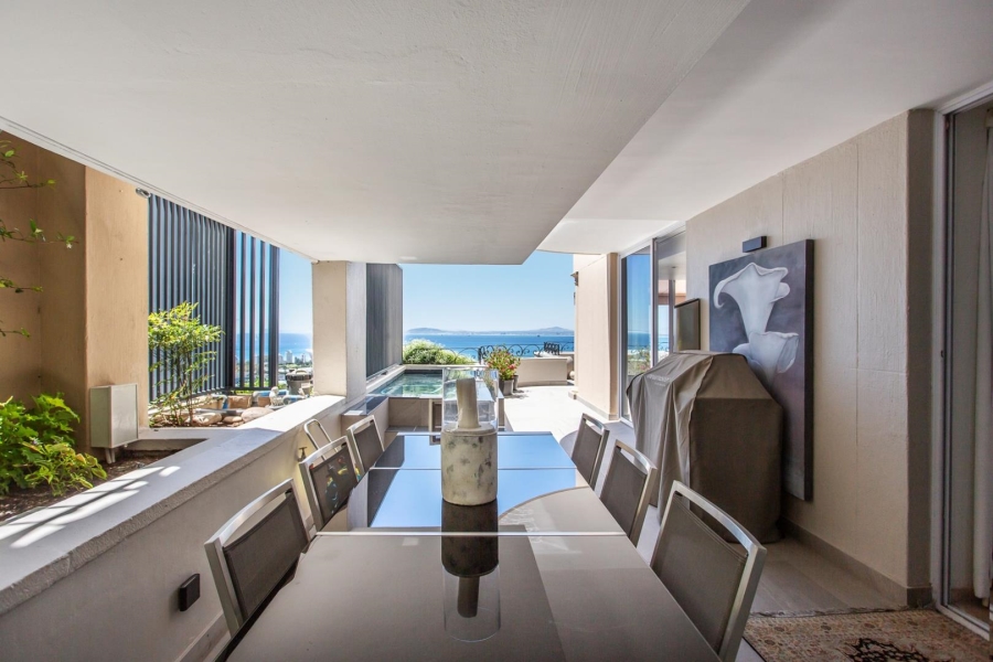 2 Bedroom Property for Sale in Green Point Western Cape